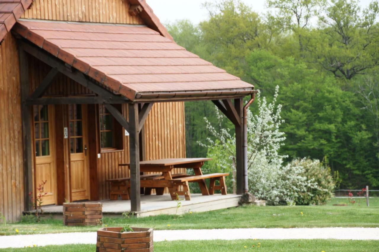 Le Hameau Des Grilles Villa Saint-Fargeau  Luaran gambar