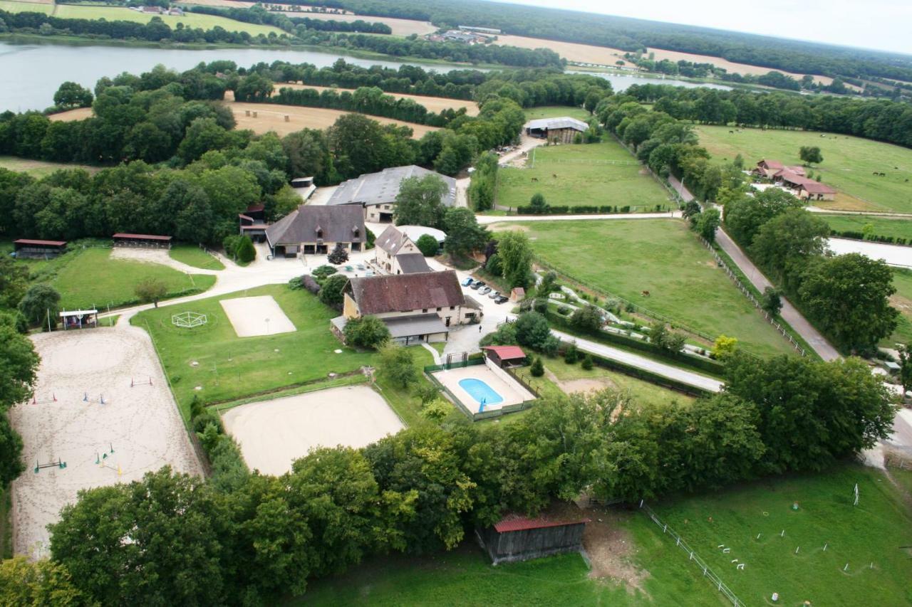 Le Hameau Des Grilles Villa Saint-Fargeau  Luaran gambar